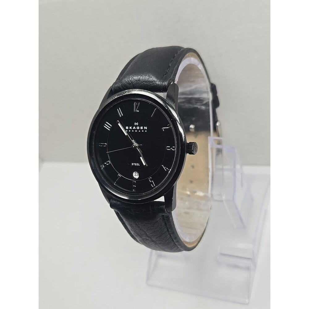 Skagen Denmark Black Stainless 38mm Date Mens Slim Watch New Battery Leather - Picture 2 of 12